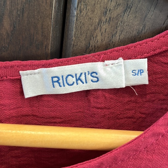 Ricki’s size small shirt. Never worn! - Picture 4 of 5